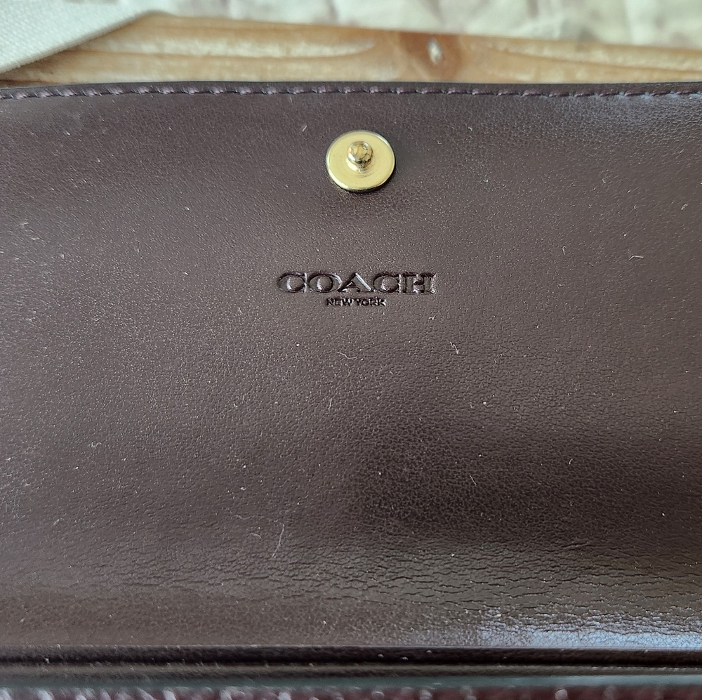 Coach Wallet - Picture 4 of 5